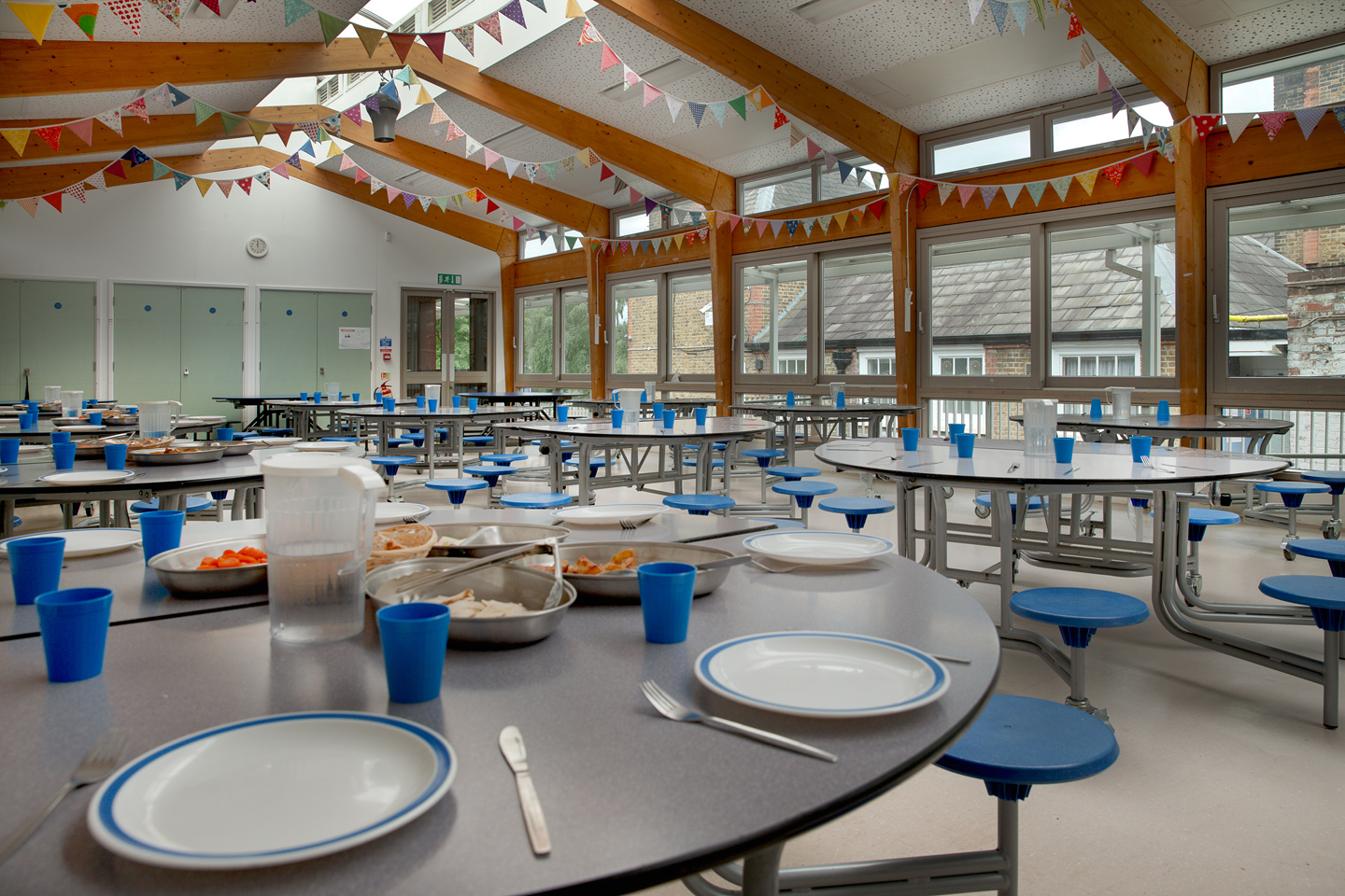 campsbourne-primary-school-dining-hall