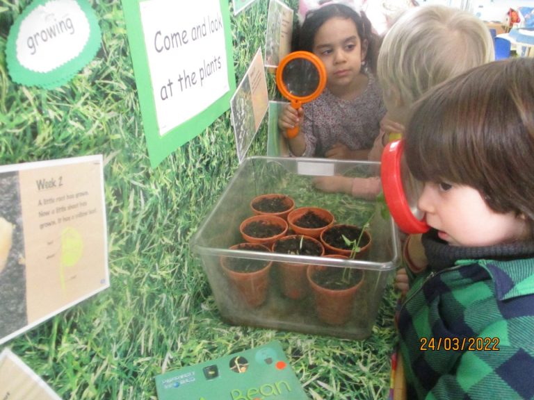 Campsbourne Primary School Science Week in our Nursery
